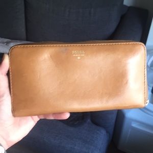 Fossil wallet